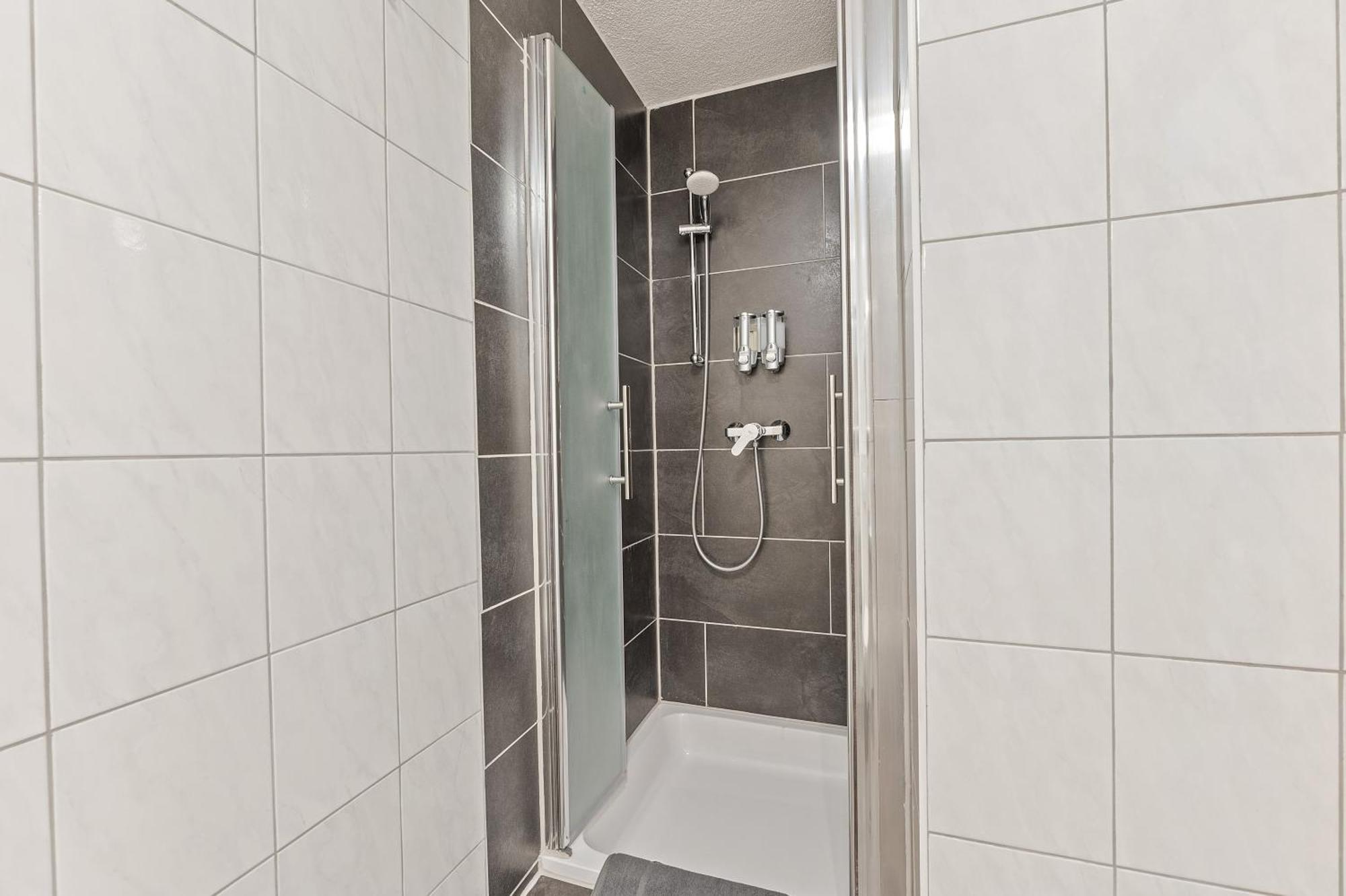 Neuhausen auf den Fildern Businesshotel Lemon Suites Self Check-In Messe Airport Mit Kueche - Monteure Willkommen חדר תמונה